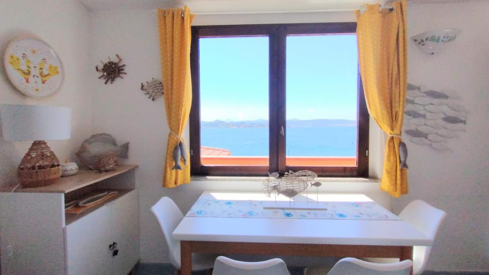 Appartamentino Panoramico...Con Finestra Sul Mare! La Maddalena  Extérieur photo